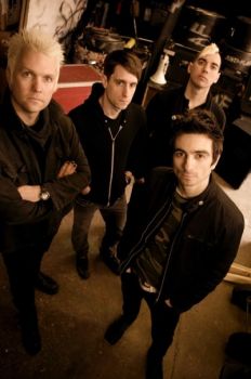 www.facebook.com/anti.flag.official