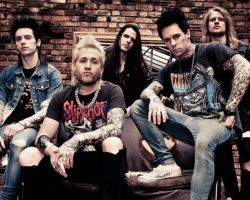 Copyright by www.facebook.com/blessedbyabrokenheart www.facebook.com/blessedbyabrokenheart