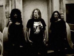 www.facebook.com/mortalstheband