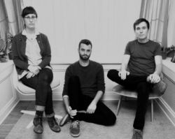 Copyright by www.facebook.com/lemuriapop www.facebook.com/lemuriapop