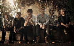 Copyright by www.facebook.com/attheskylines www.facebook.com/attheskylines